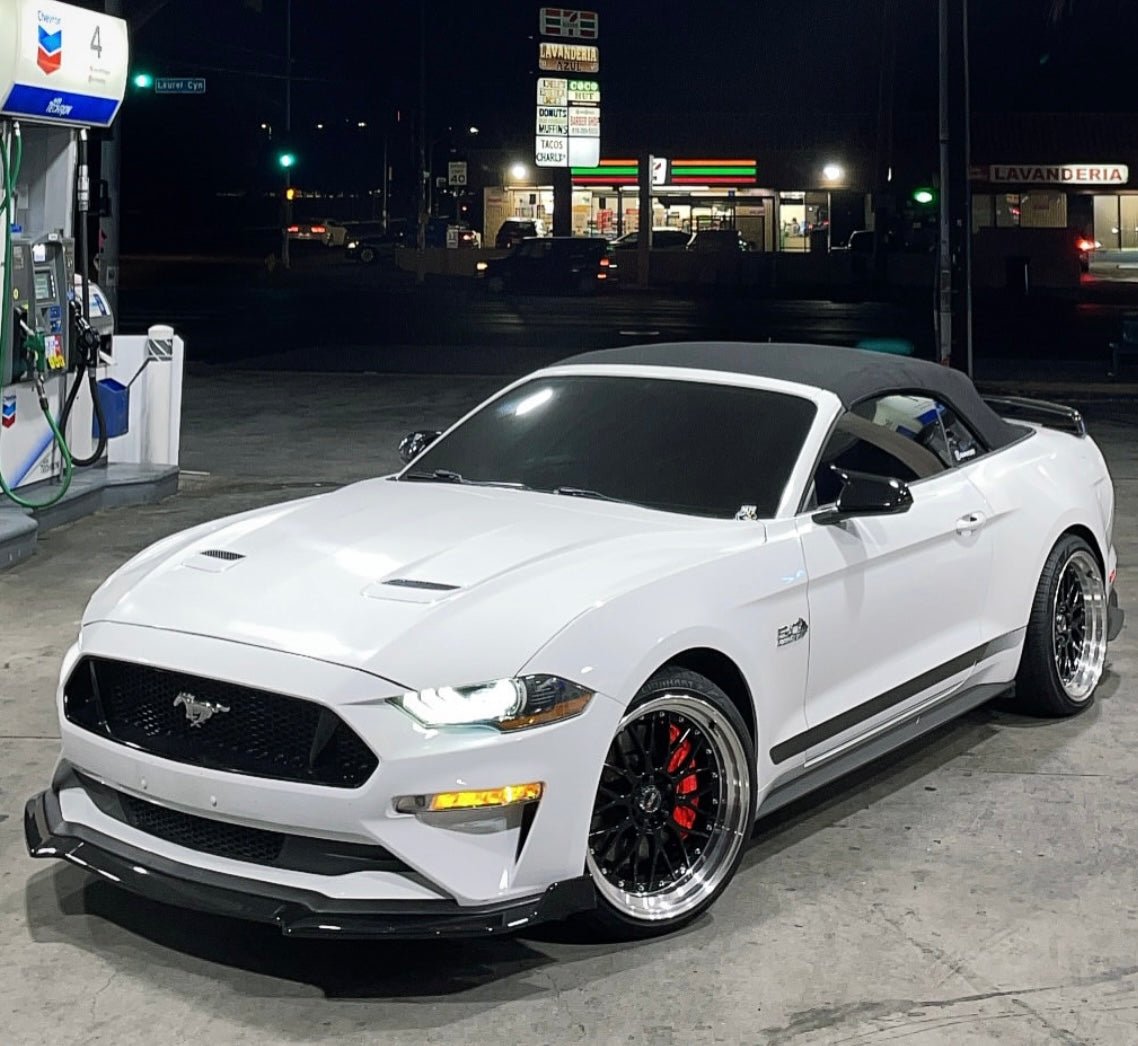 Mustang GT Reflective Caliper Pre-Cut Vinyl Kit 2011+