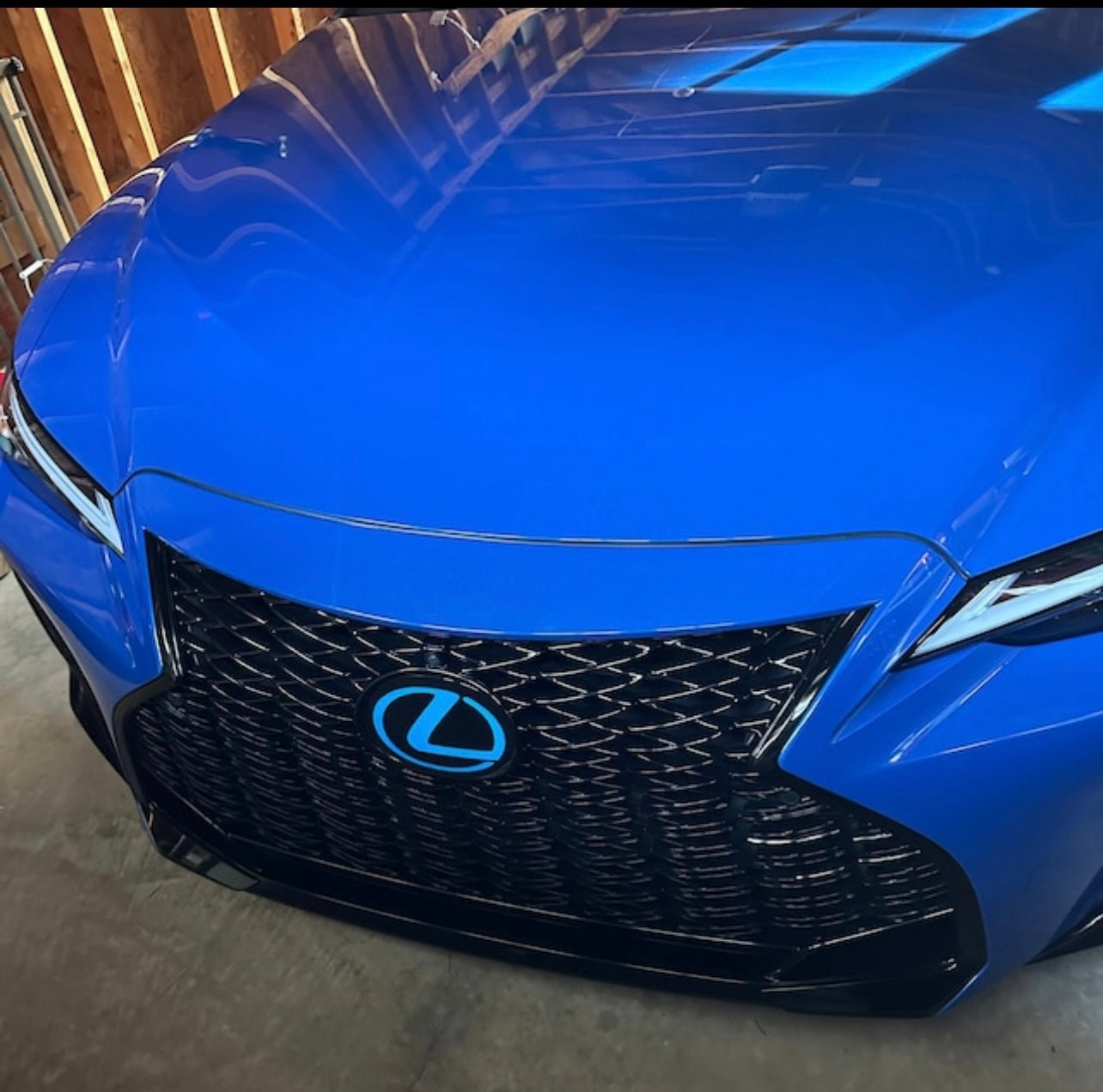 Lexus L / F Reflective Front and Rear Emblem Vinyl