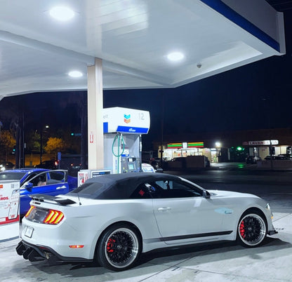 Mustang GT Reflective Caliper Pre-Cut Vinyl Kit 2011+